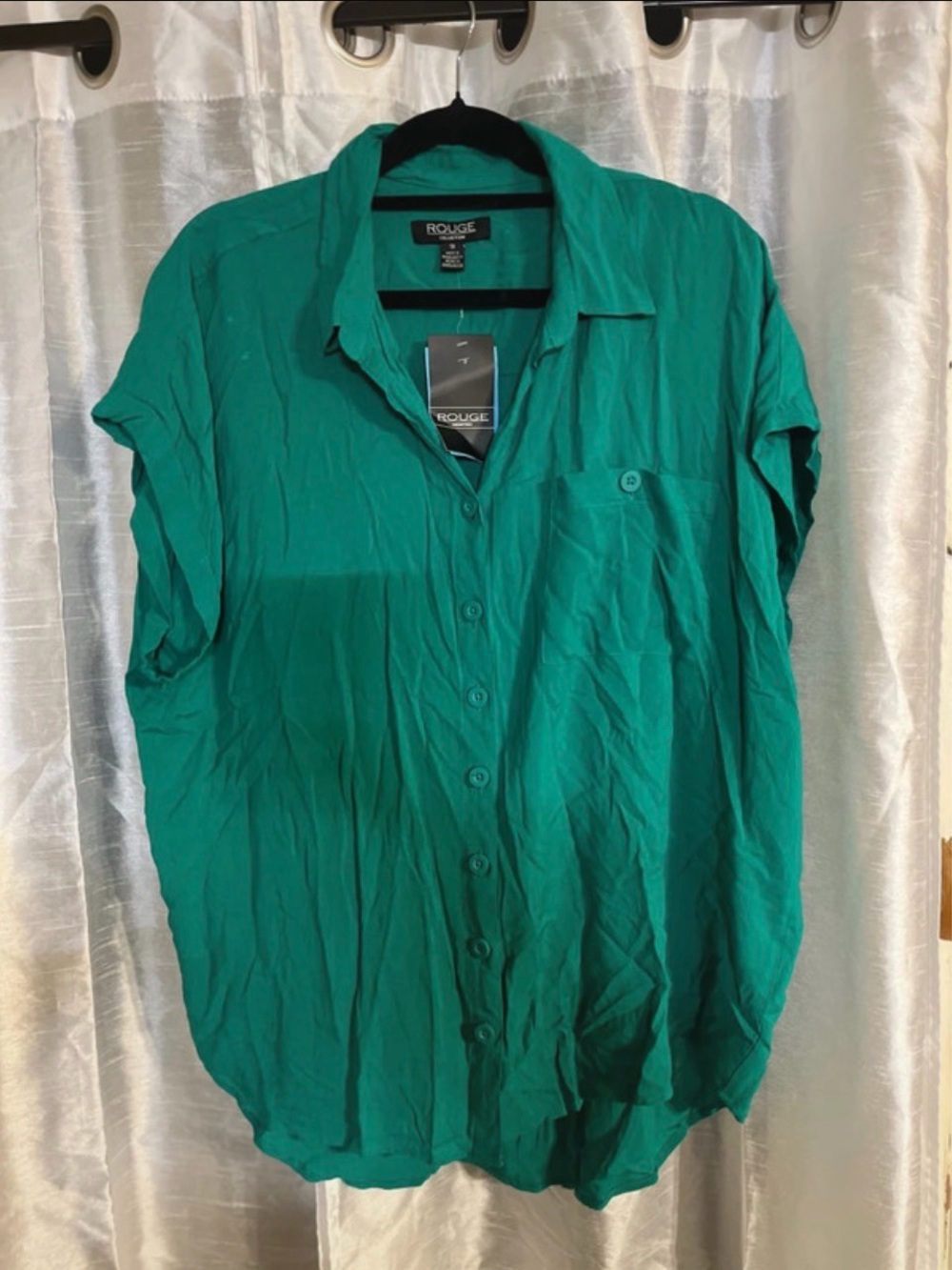 Rouge! Teal Green Short-Sleeve Button-Down Shirt
